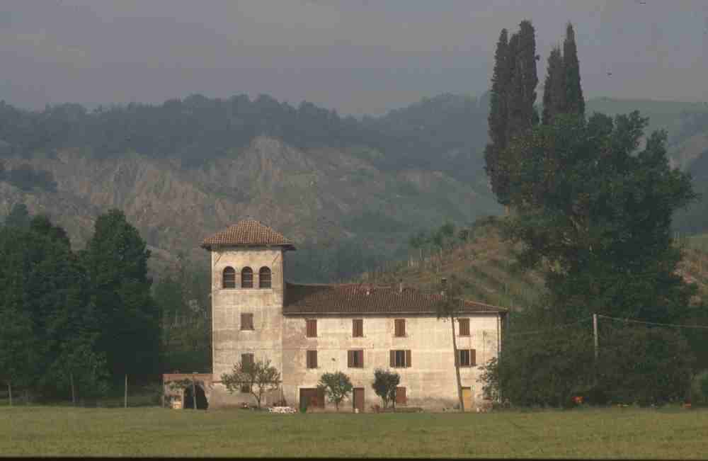 Casa castello a Montesanpietro BO